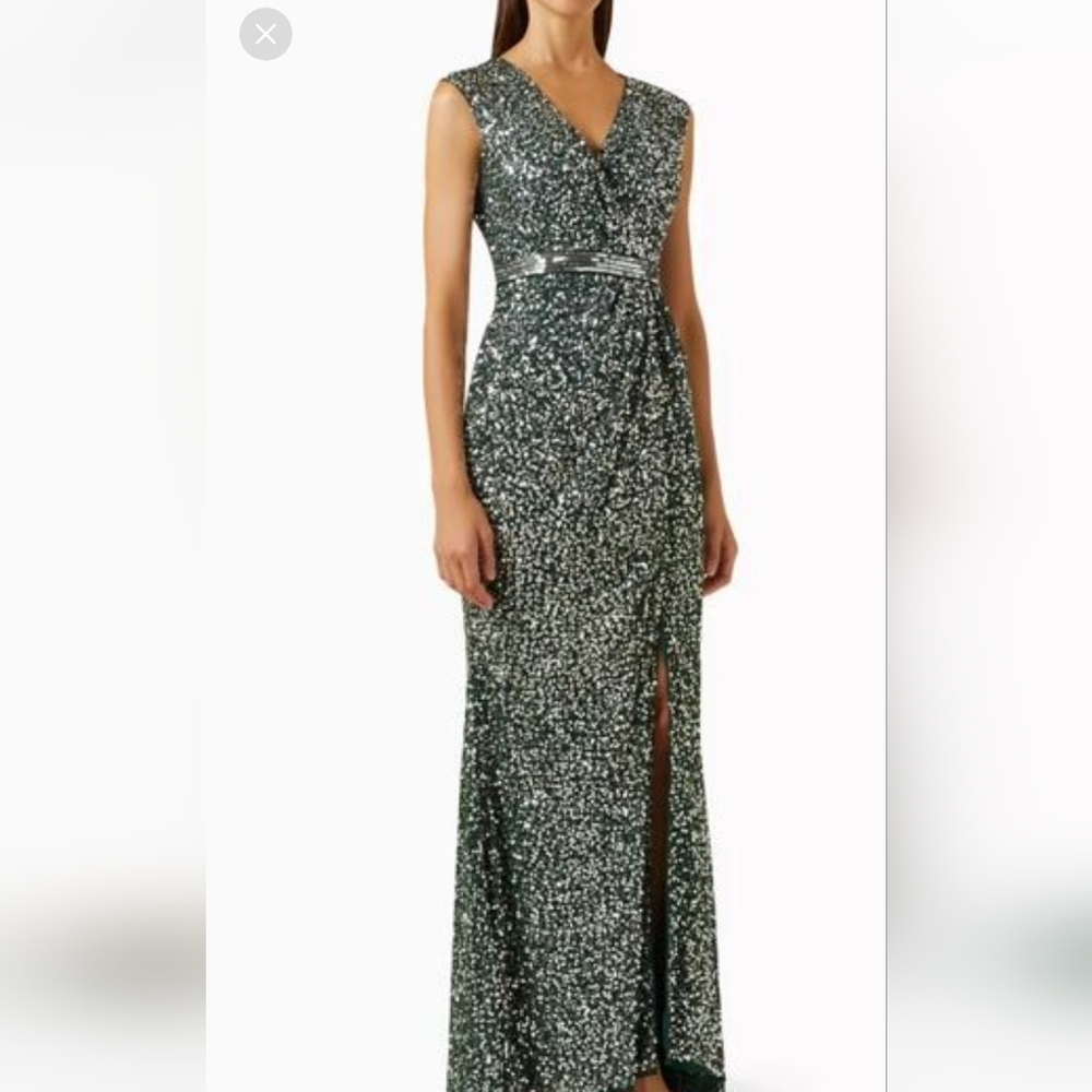 NWOT MACDUGGAL CAP SLEEVE SEQUINED HIGH SLIT GOWN - Picture 3 of 12